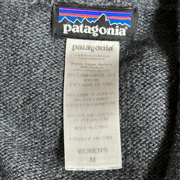 PATAGONIA Women’s Lambswool Blend Cardigan - Picture 10 of 10